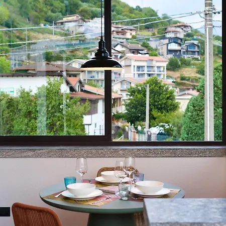 Leon Lakeview Domaso