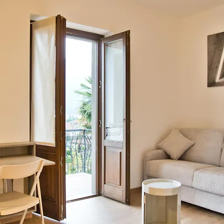 Apartment Leon Lakeview