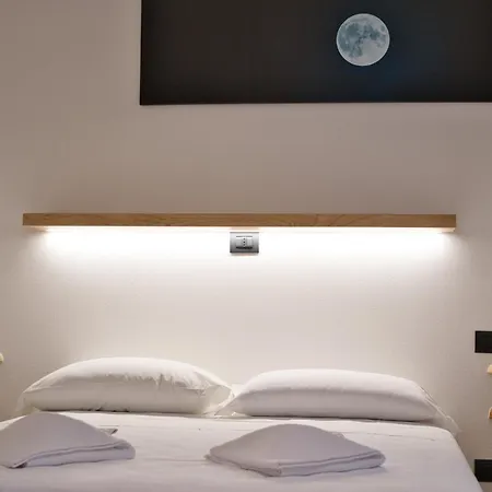 Leon Lakeview 公寓 *